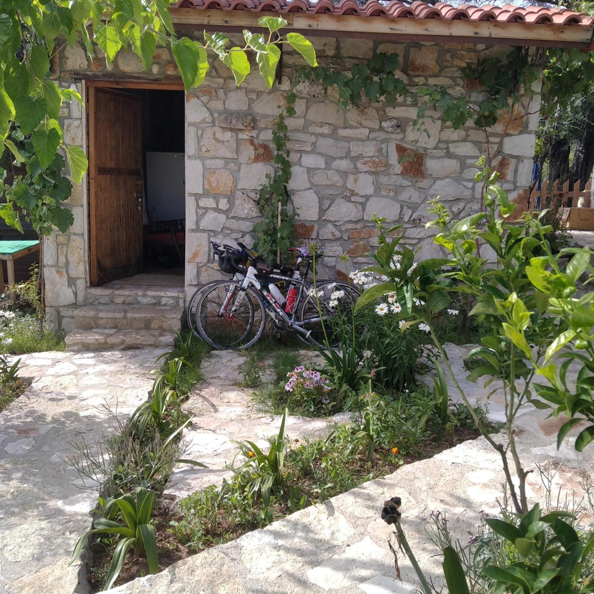 Filoxenia - The Place Of Experience Himarë Extérieur photo